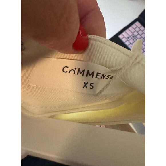 Commense Women's XSmall White Embroidered Hem Zip Solid Midi Skirt - Picture 7 of 9